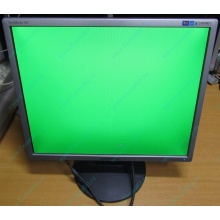 Монитор 19" Samsung SyncMaster 943N на экране малозаметные царапинки (Мытищи)
